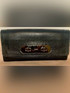 Coach Swagger Slim Envelope Wallet Black pebbled leather & Turn Lock Hardware